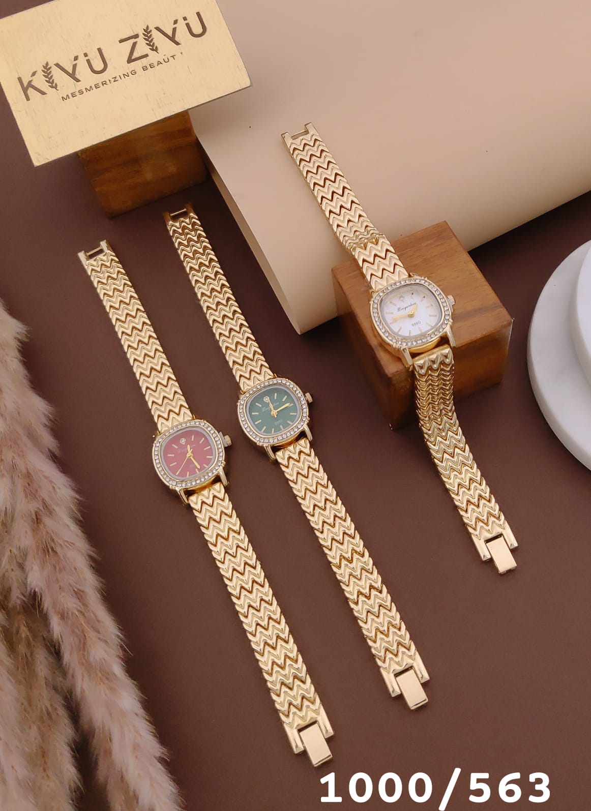 Chevron Strap Crystal Watch (1000/563)