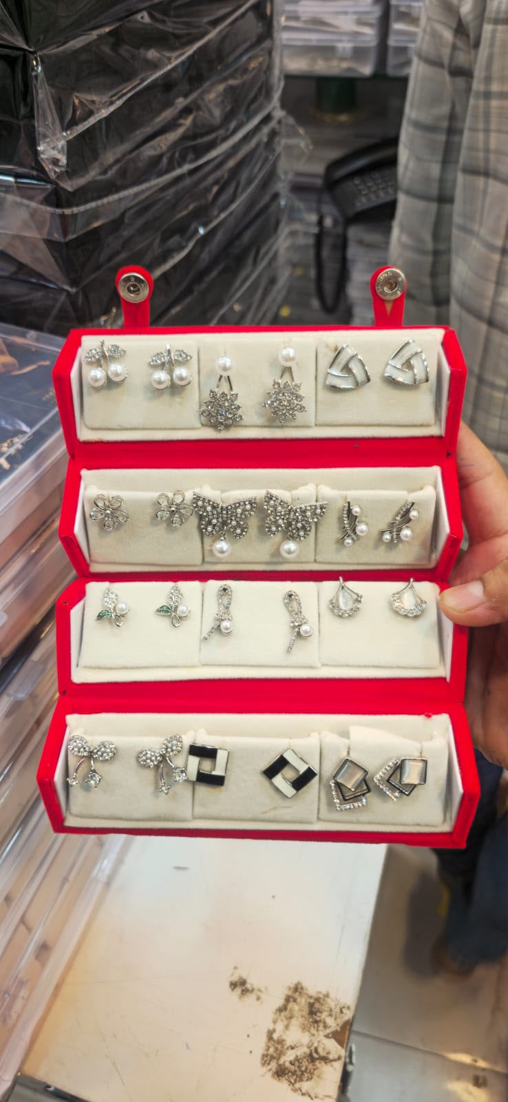 Trendy Fashion Earrings Collection – Assorted Pearl, Floral & Statement Earrings